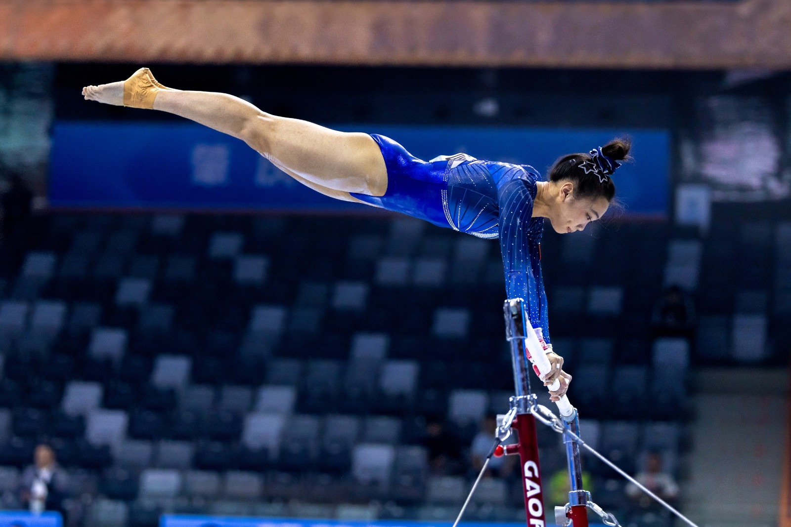 哪支球队不是靠强力外援取得好成绩，尤其是强力小外援，同曦如果没有实力引进好的外援，抓紧时间全华班出战，也能锻炼一下年轻球员，现在这两个外援都没有国内球员发挥好，悲哀啊